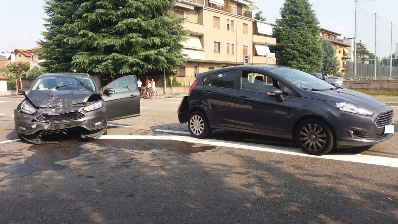 Parabiago, incidente in via Minghetti