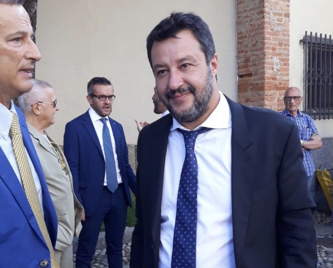 Matteo Salvini al matrimonio di una conduttrice tv FOTO