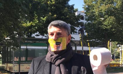 Fascetta di fagioli sulla bocca, Silighini: "Sono stato censurato"