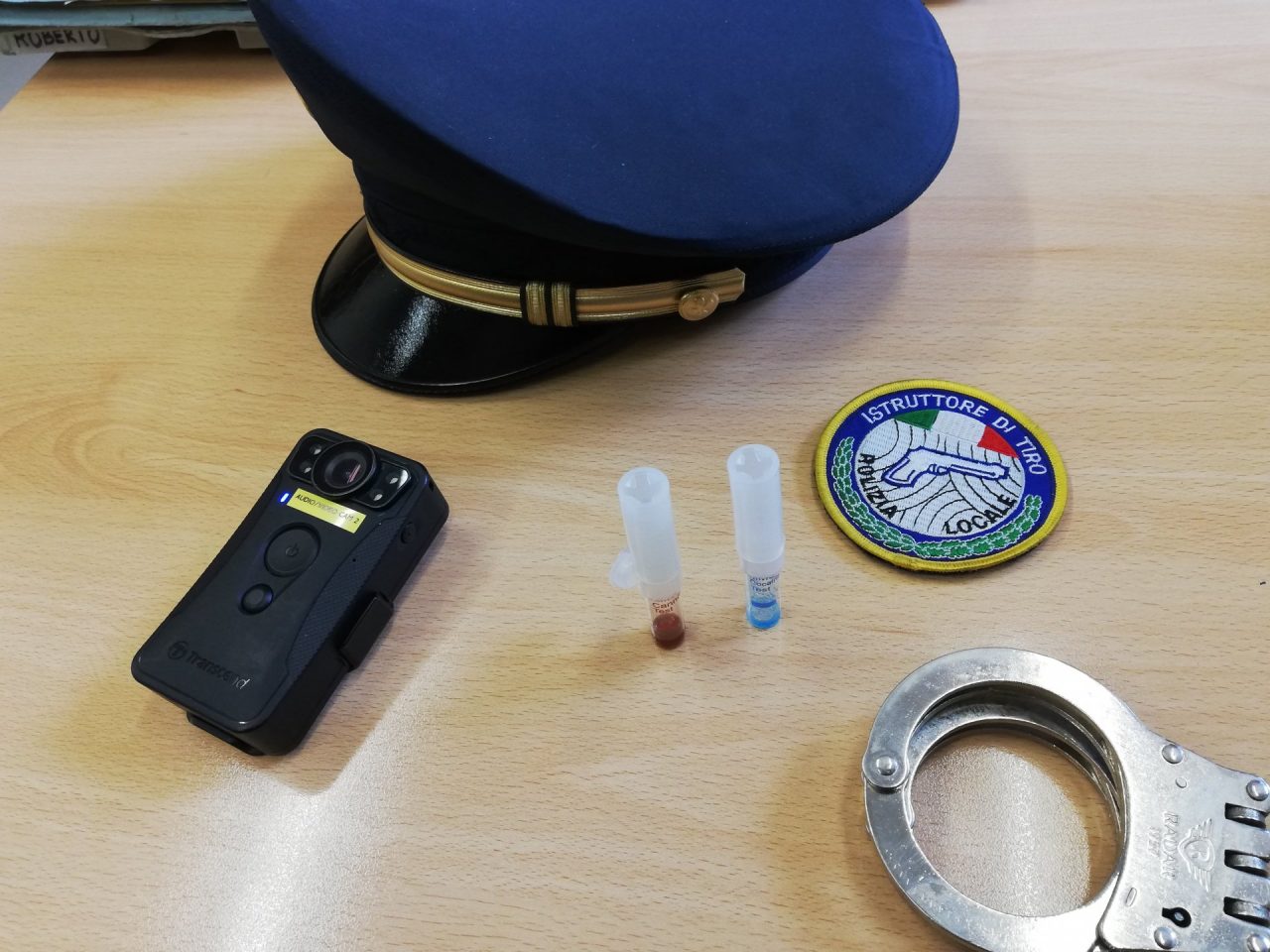Non poteva entrare a Castano: beccato con la droga