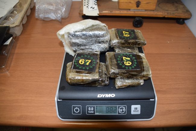 Retata nei boschi della droga tra Guanzate e Cirimido