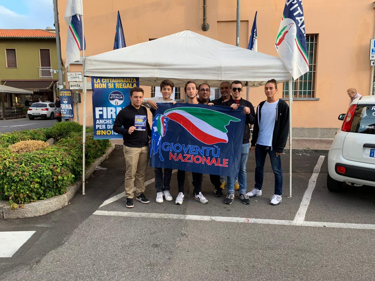Fratelli D’Italia in piazza a Cerro per dire “No allo Ius Soli”