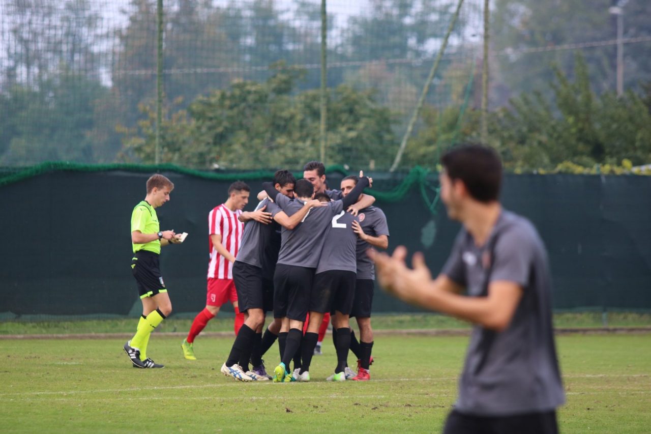 Calcio: hurrà Settimo, bis di Vittuone