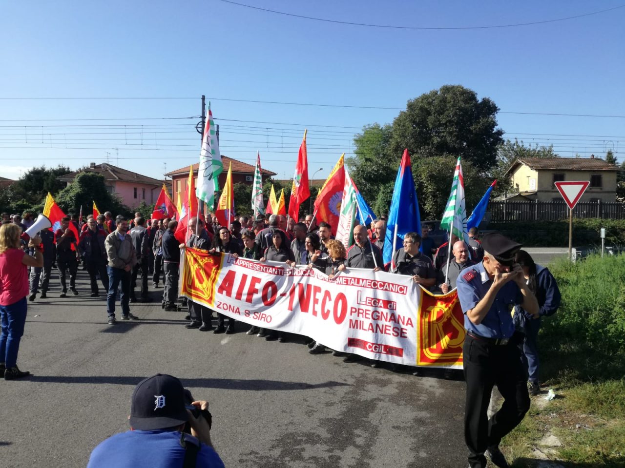 Ex Iveco: la protesta dei lavoratori a Pregnana Milanese VIDEO