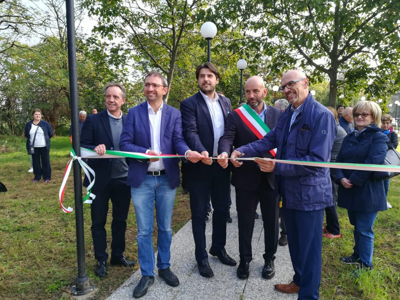Sedriano, anche un viceministro inaugura i nuovi orti