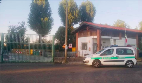 Buttano i rifiuti all’Ecocentro di Corbetta con la tessera di una donna deceduta anni fa