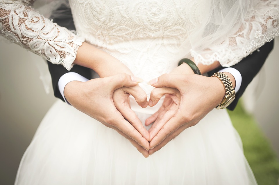 Sempre meno matrimoni e nascite e… Sempre più decessi