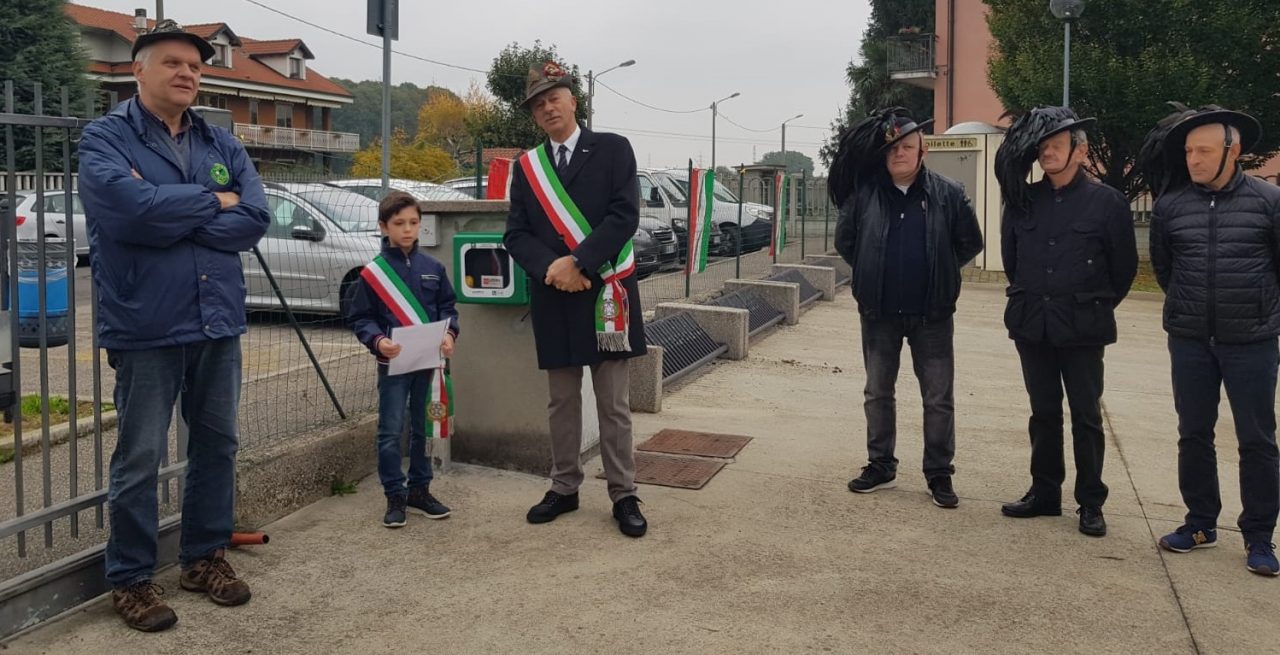 Nuovo defibrillatore, Cislago pronta a salvare sempre più vite