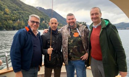 La star di Hollywood Stanley Tucci sul lago di Como