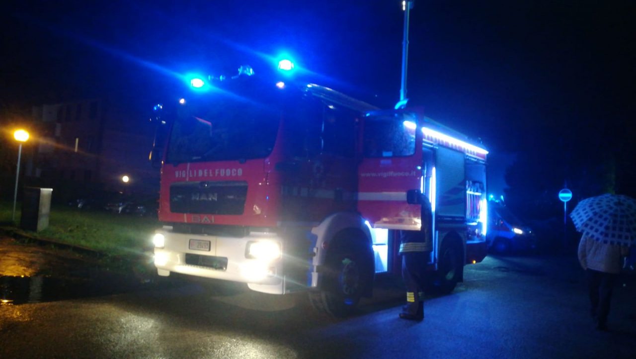 cantina in fiamme a cairate
