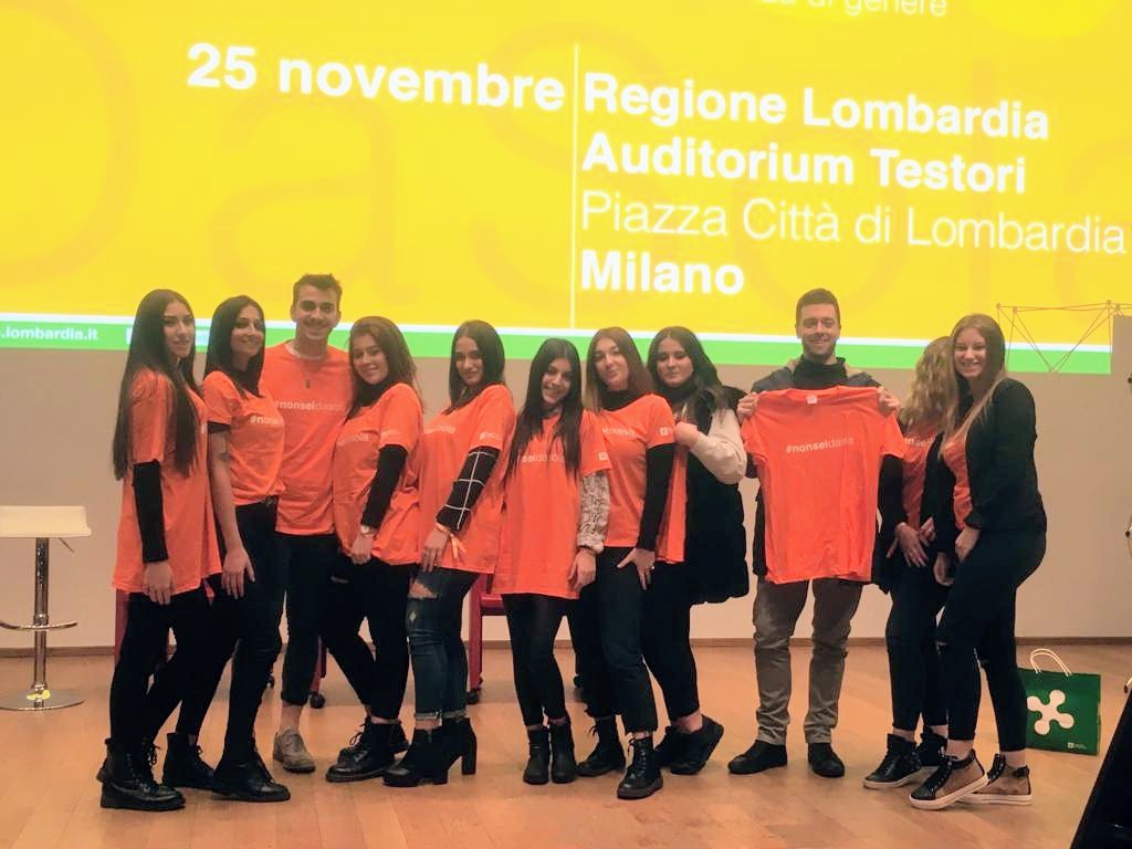 No alla violenza di genere: il video Seam trionfa