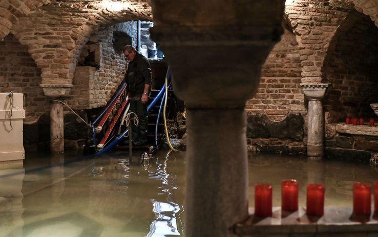 Venezia in ginocchio, a Tradate banchetto della Lega Giovani