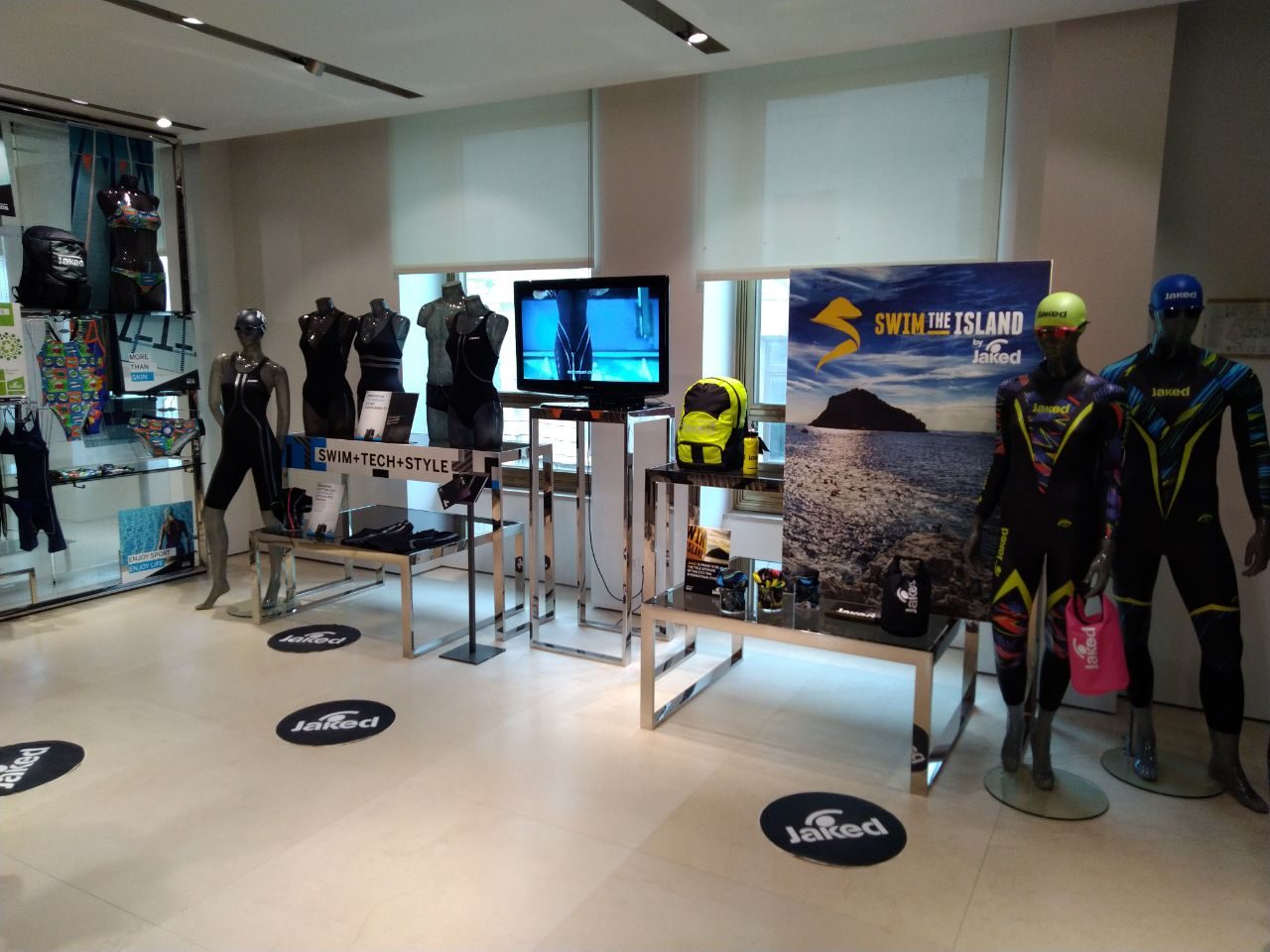 Jaked presenta a Milano la sua nuova collezione