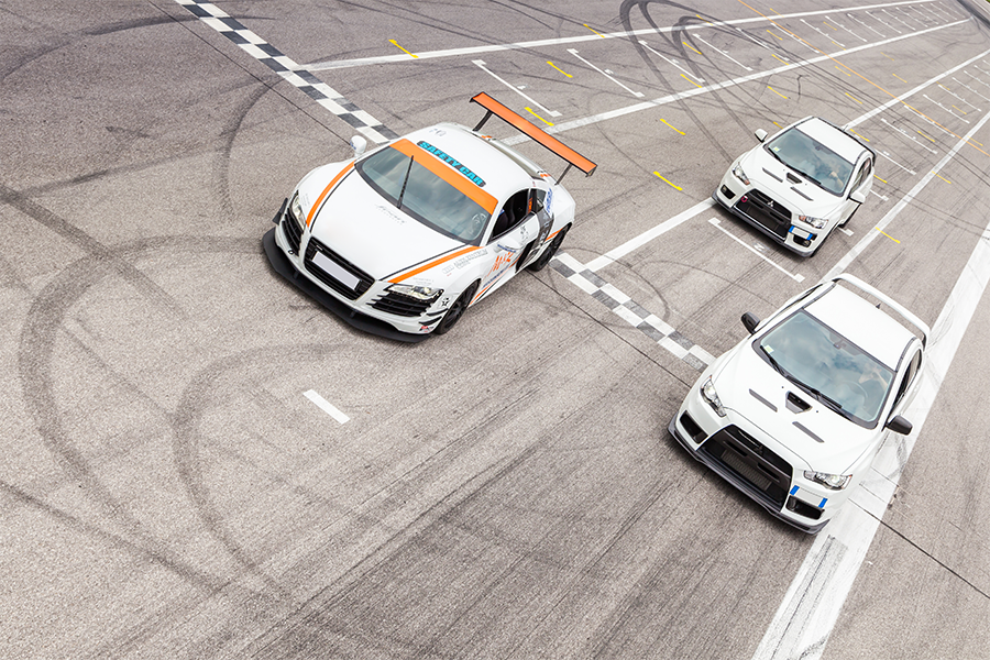 Guida una supercar nell’Autodromo di Adria