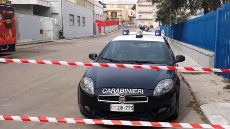 Uccide il fratello sparandogli al petto e poi si dà alla fuga – AGGIORNAMENTO