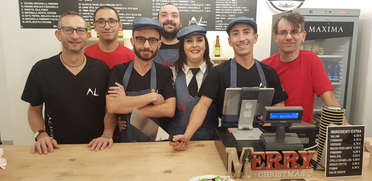 Arese, inaugurato il primo locale gestito da ragazzi con disabilità