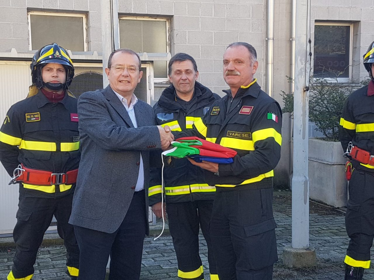 vigili del fuoco volontari tradate