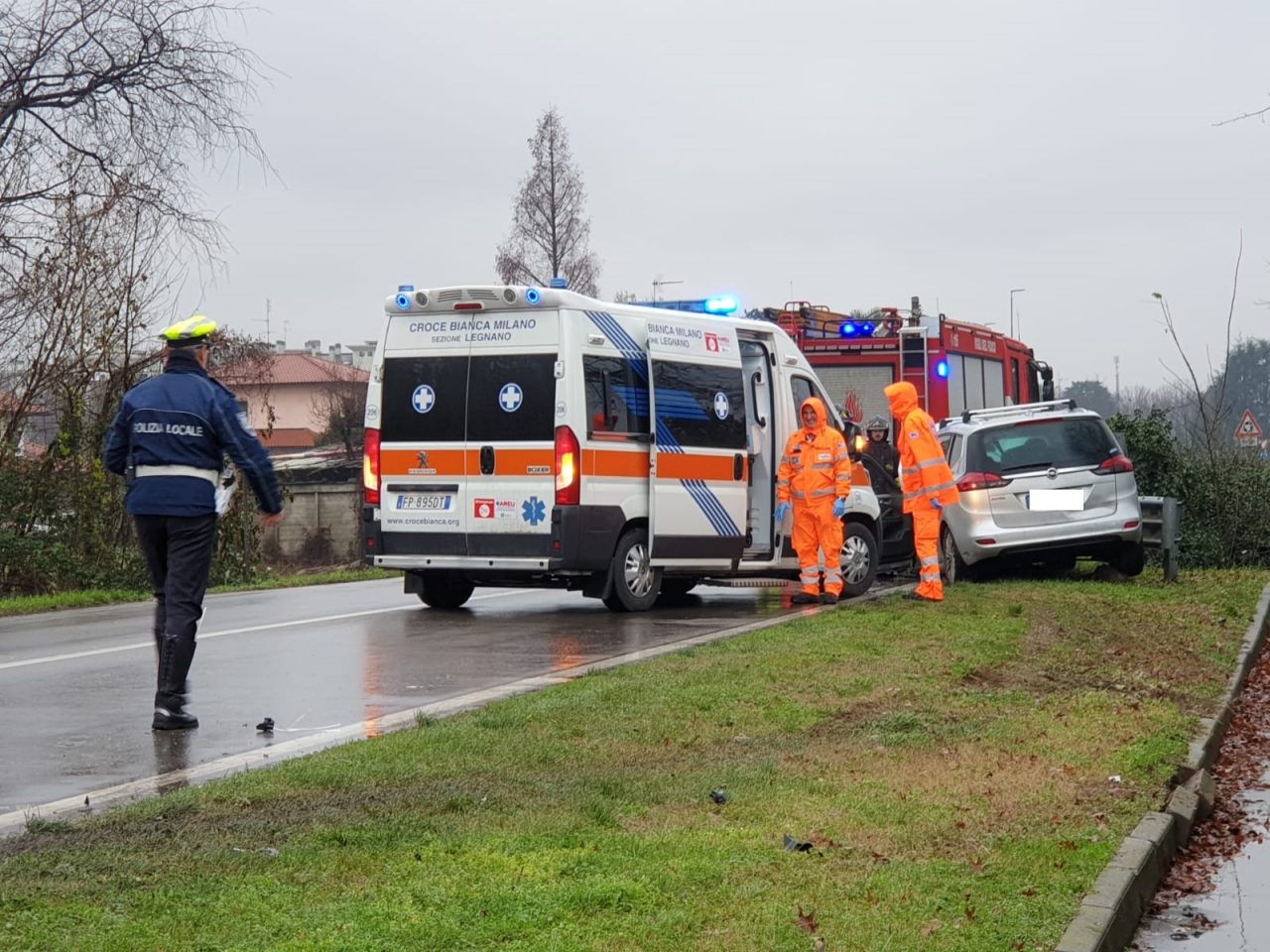 Parabiago, grave incidente auto e camion