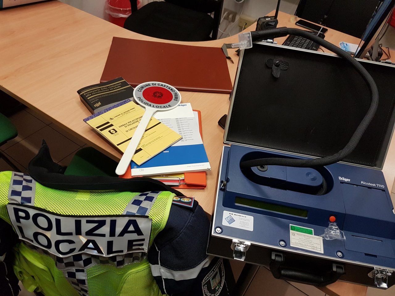 Castano Primo, contromano e ubriaco davanti alle scuole