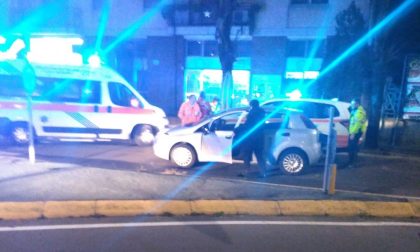 Mamma e bimbo di 2 anni investiti in bici