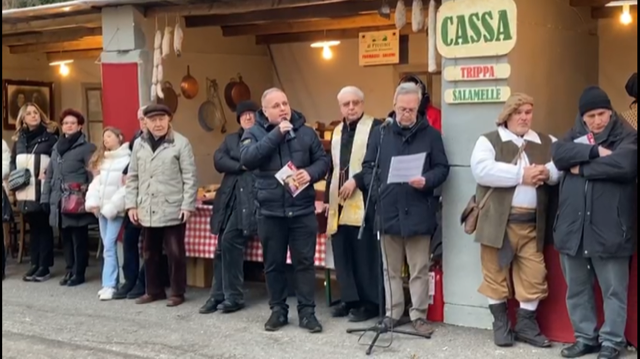 Video del discorso di risposta del sindaco alla protesta animalista a Saronno