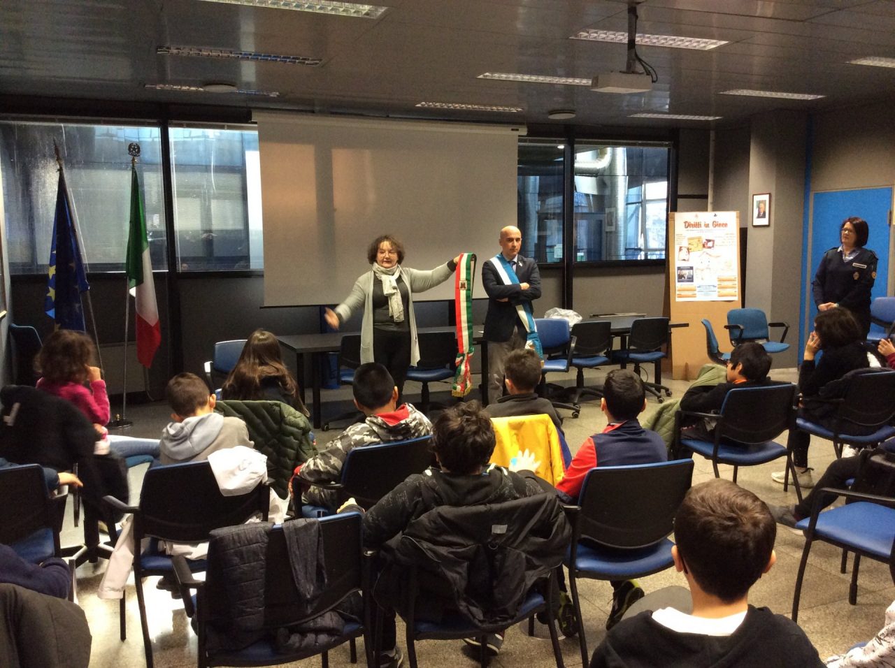 Due classi della primaria in Comune per una lezione speciale