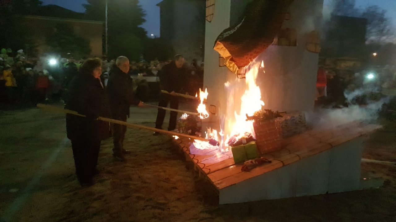 brucia la befana tradate
