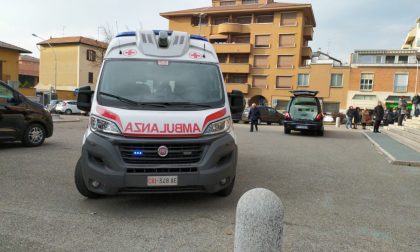 Si sente male durante un funerale: arriva l'ambulanza