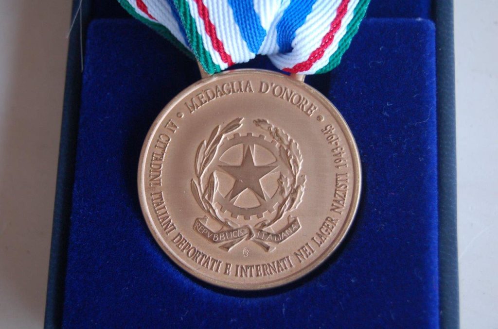Medaglia d’onore a un cittadino bollatese