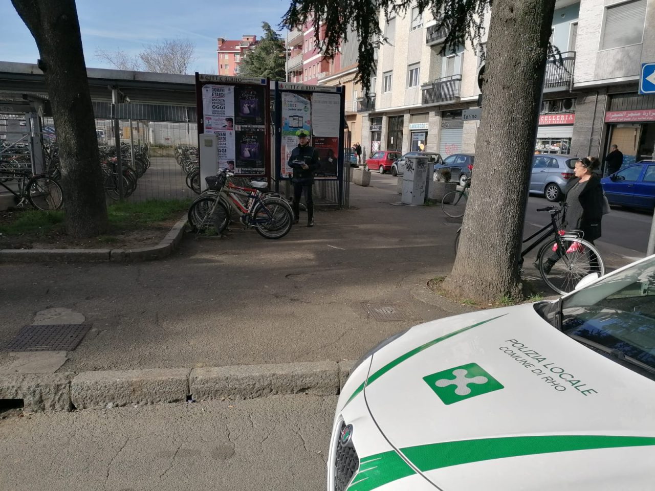 Vigili dal cuore d’oro ritrovano la bici a un ragazzino di 13 anni