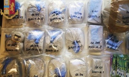 Narcotraffico: smantellata una raffineria di droga nella Bassa, tre arresti FOTO