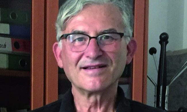 Coronavirus, è morto don Franco Carnevali
