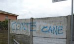 Scritte contro Conte e il Governo su muri e strade