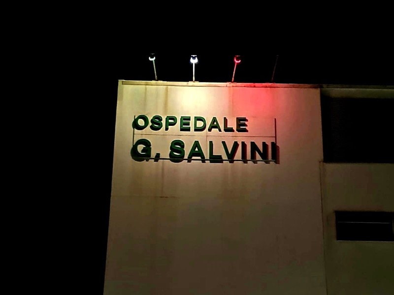 Prime prove per illuminare l’ospedale con i colori della bandiera italiana