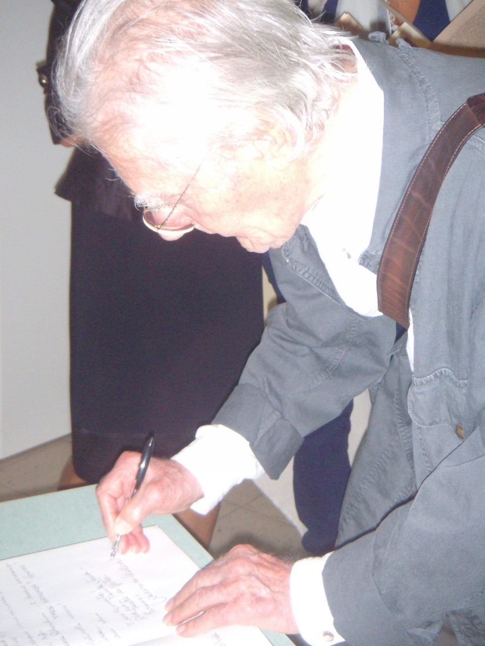Parabiago, l'attore Tedeschi al Museo della Scuola