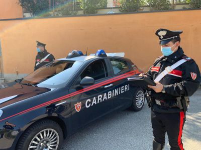Aveva colpito la moglie col coltello per gelosia: è in carcere