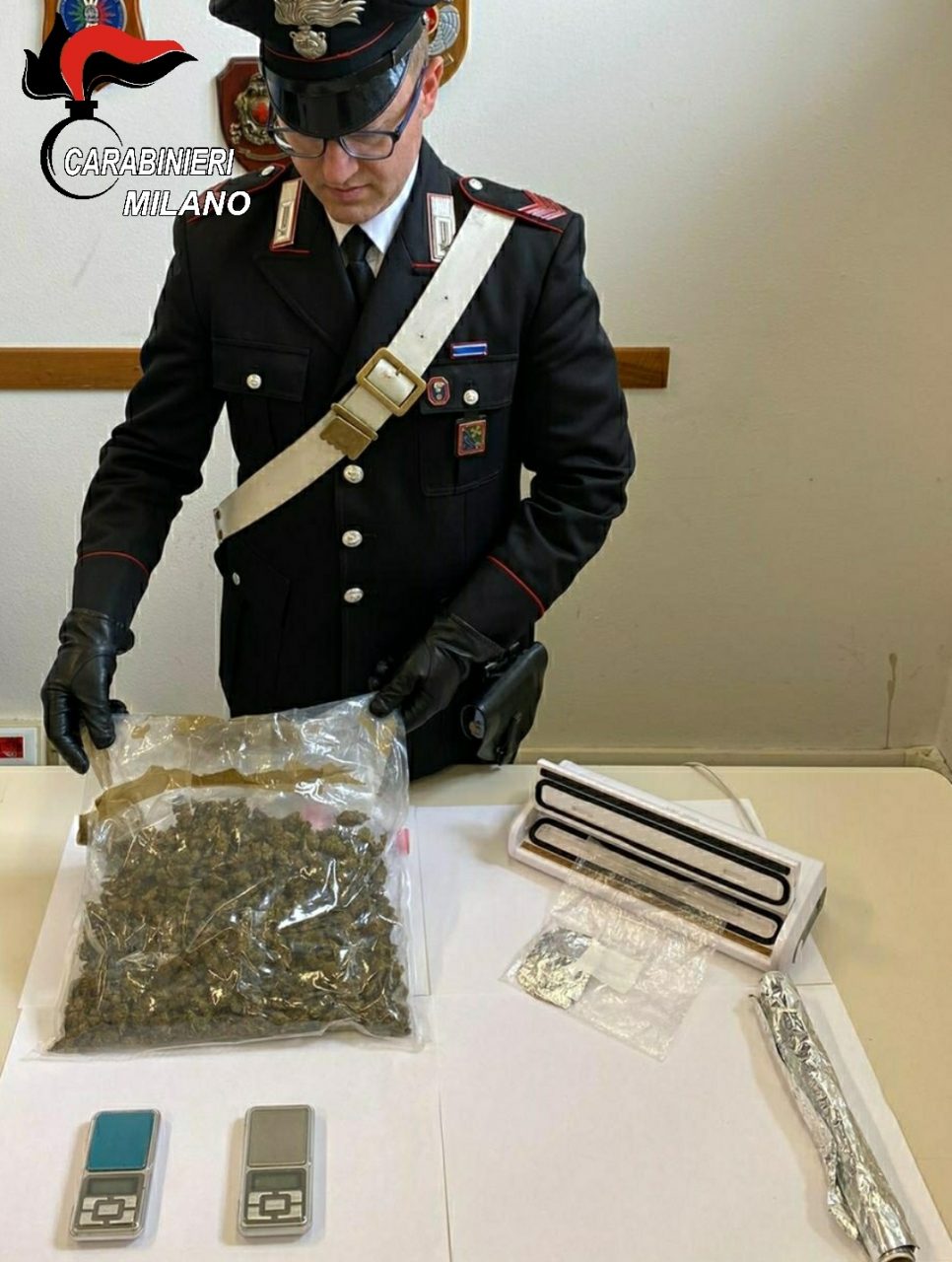 350 grammi di marijuana: arrestato 30enne