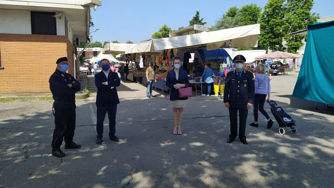 Mercato, tornano i non alimentari VIDEO