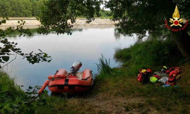 Tragedia dopo un tuffo: 45enne annega nel Ticino