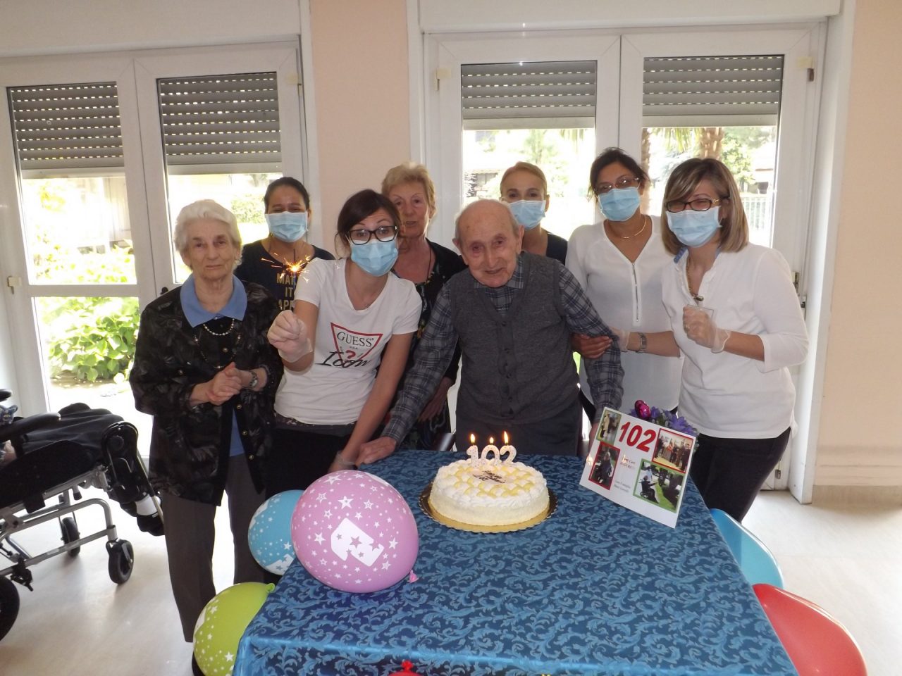 Dopo la Seconda Guerra Mondiale il 102enne supera anche il Coronavirus FOTO