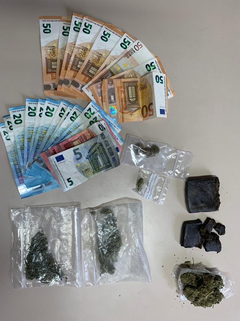 Fermato per un controllo nel parco d’Adda: arrestato spacciatore