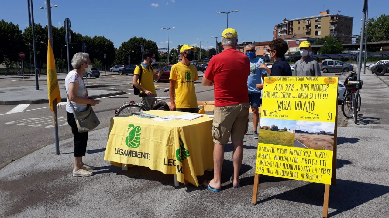 Vasca volano, "No al parcheggio sull'area verde"