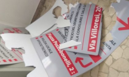 Tabellone distrutto, il colpevole si autodenuncia