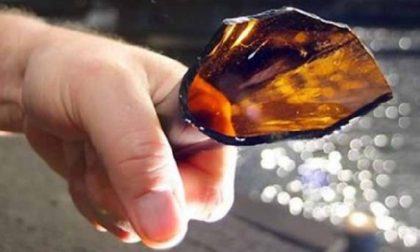 14enne accoltellato alla gola per uno sguardo, denunciato 18enne