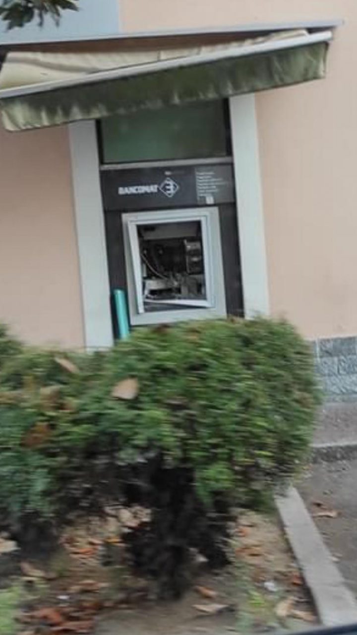 Santo Stefano, un boato nella notte: Esplode il bancomat