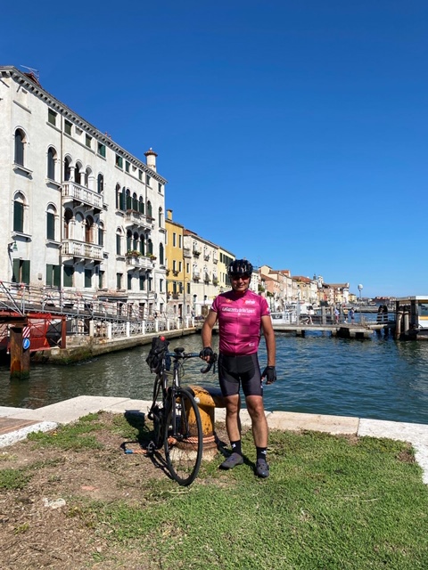 L’assessore pedala per 700 chilometri per la nascita del figlio