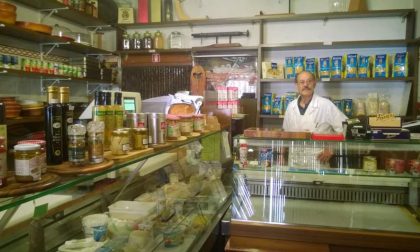Si è spento Vittorio Avinci: storico titolare della gastronomia in piazza