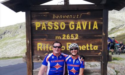 Il sindaco di San Giorgio conquista il Passo Gavia (ma viene morso da un cane)