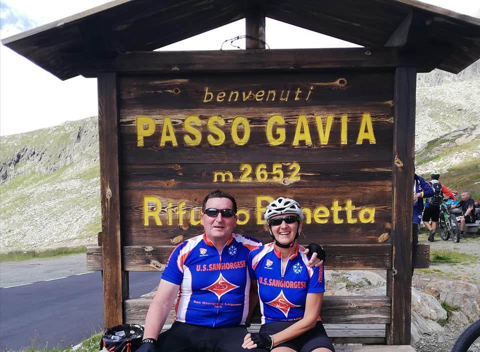 Il sindaco di San Giorgio conquista il Passo Gavia (ma viene morso da un cane)