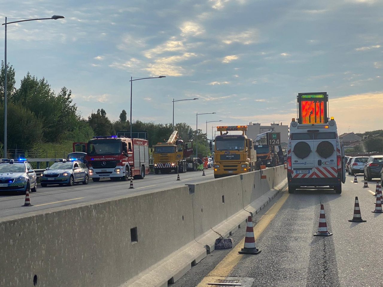 Incidente lungo la A4: traffico bloccato FOTO